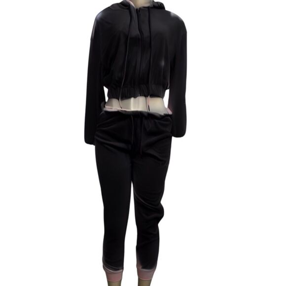 NO BOUNDARIES LUXE BLACK GLAM VELVETY SOFT CROPPED HOODIE JOGGER SET - Picture 4 of 8